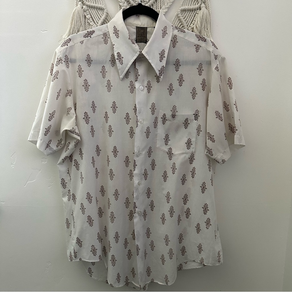 Jandy Place | 70’s street scene shirt